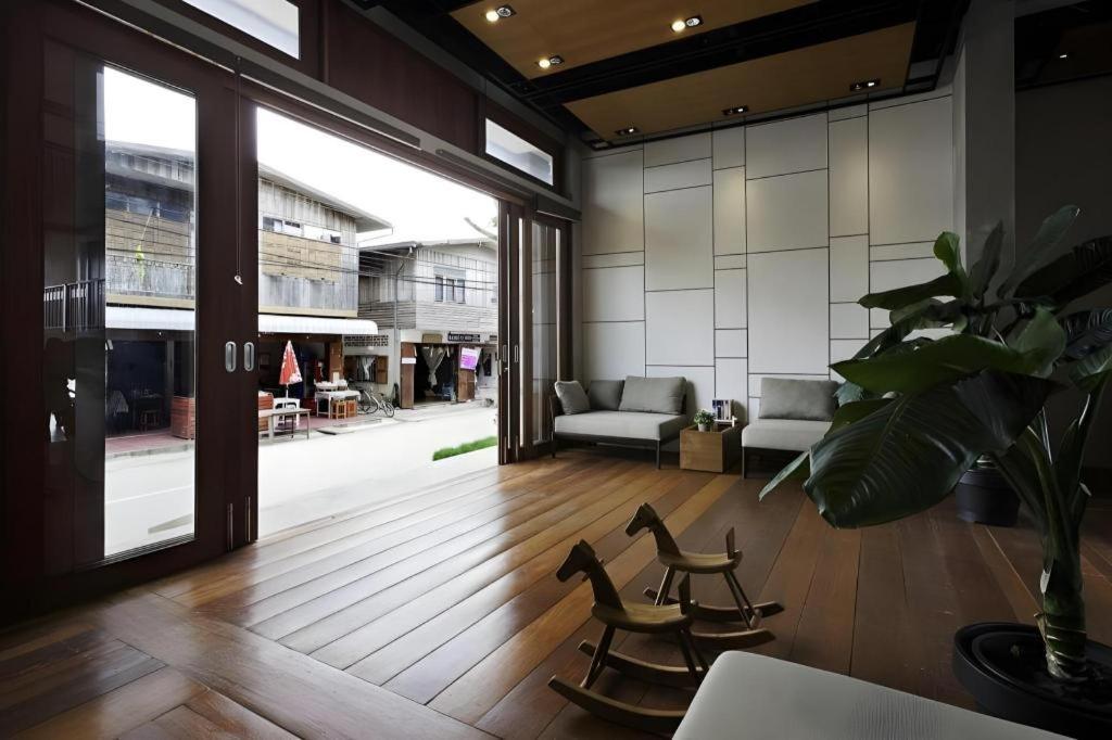 Chic Chiangkhan Hotel Csiangkham Kültér fotó