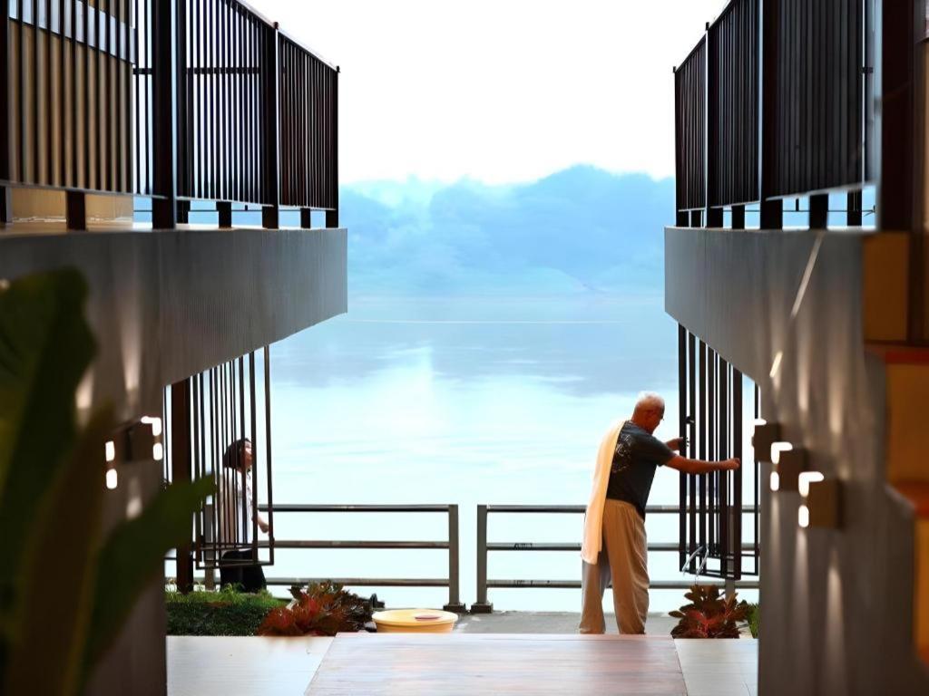 Chic Chiangkhan Hotel Csiangkham Kültér fotó