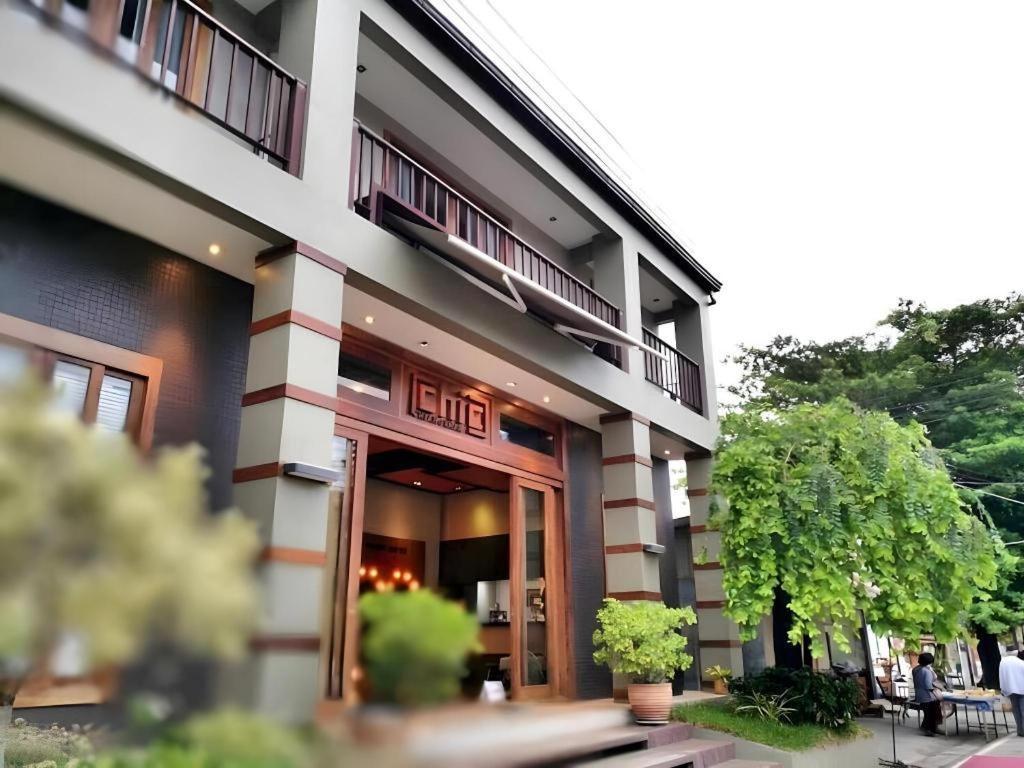 Chic Chiangkhan Hotel Csiangkham Kültér fotó