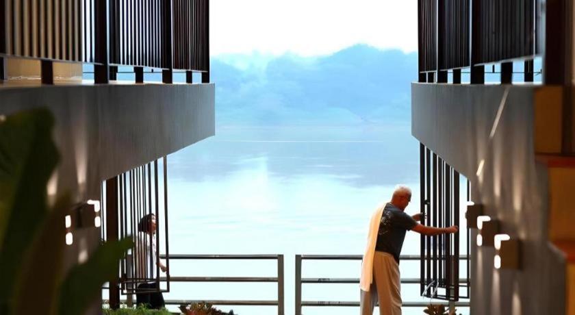 Chic Chiangkhan Hotel Csiangkham Kültér fotó